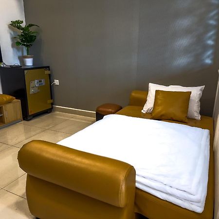 Rivergate Serviced Apartments Хошимін Екстер'єр фото